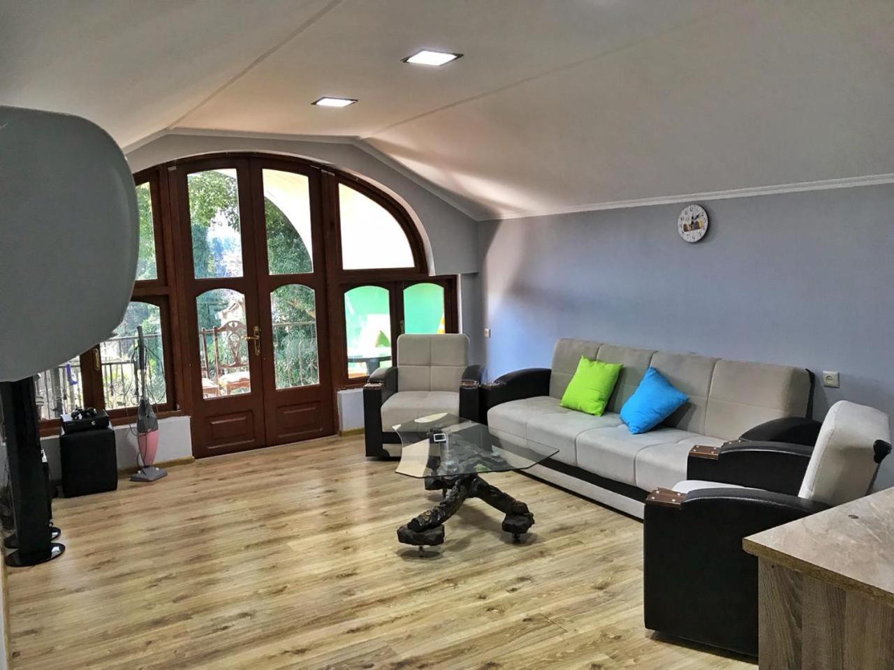 Apartment Green House 마킨자우리 외부 사진