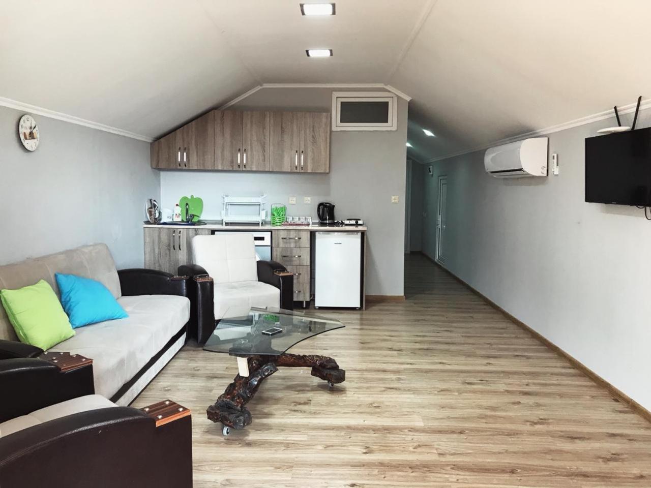 Apartment Green House 마킨자우리 외부 사진